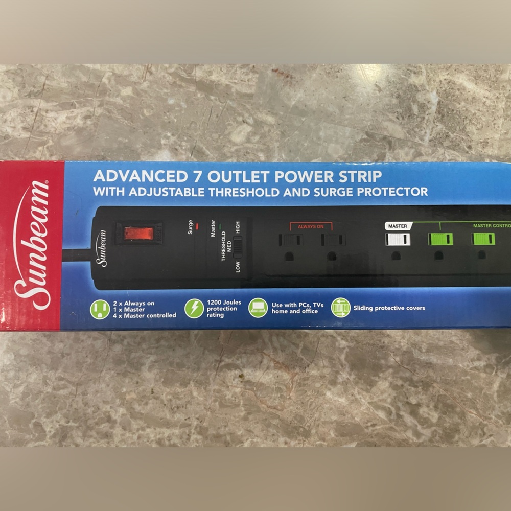 Sunbeam Advanced 7 outlet power strip with surge protectors Extension Cord - Picture 1 of 3